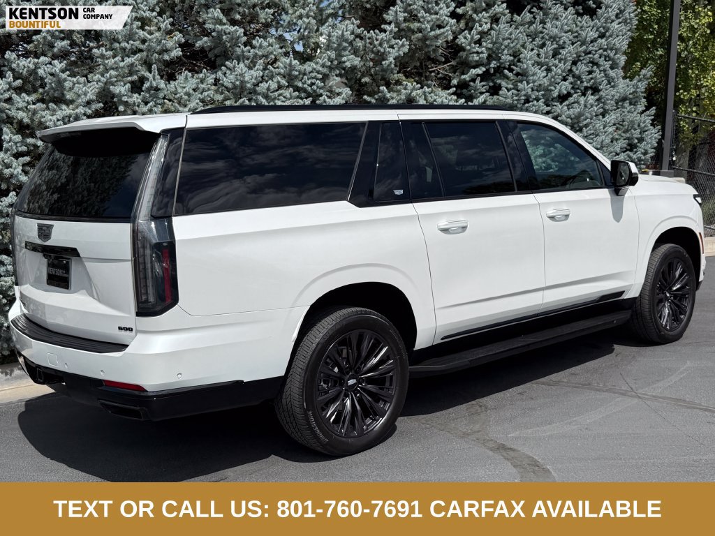 Used 2025 Cadillac Escalade ESV Sport w/ LPO, ONYX Package AWD/4WD image 9