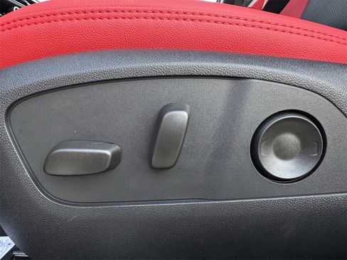 New 2026 Chevrolet Equinox EV RS image 20