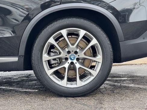 Certified 2024 BMW X5 xDrive50e w/ Premium Package image 4