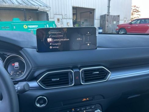 New 2025 MAZDA CX-5 AWD 2.5 S w/ Preferred Package image 17