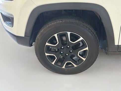 Used 2020 Jeep Compass Trailhawk image 25