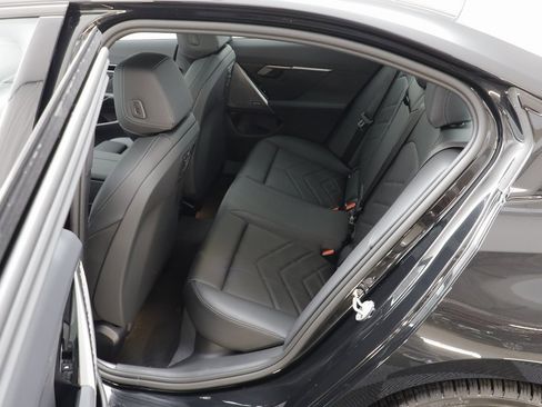 New 2026 BMW 530i xDrive 530i xDrive w/ M Sport Package image 15