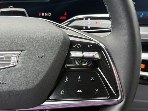 Certified 2024 Cadillac Lyriq Luxury AWD/4WD image 19