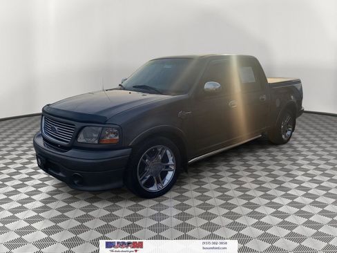Used 2002 Ford F150 Harley-Davidson image 2