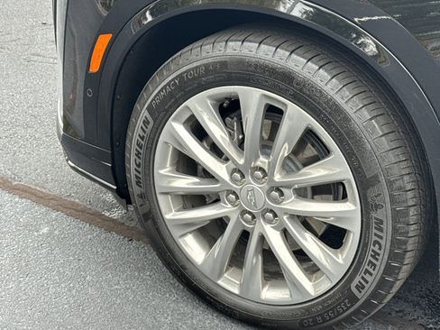 Used 2025 Cadillac XT6 Premium Luxury w/ Technology Package image 35