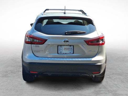 Certified 2022 Nissan Rogue Sport SL image 5