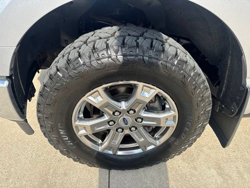 Used 2021 Ford F150 Lariat w/ Equipment Group 502A High AWD/4WD image 5