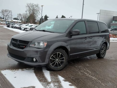 Used 2018 Dodge Grand Caravan SXT w/ Driver Convenience Group image 1