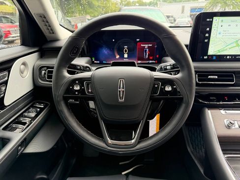 New 2026 Lincoln Aviator Reserve w/ Luxury Package AWD/4WD image 12