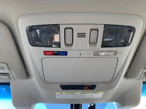 Used 2018 Subaru Outback 2.5i Premium image 24