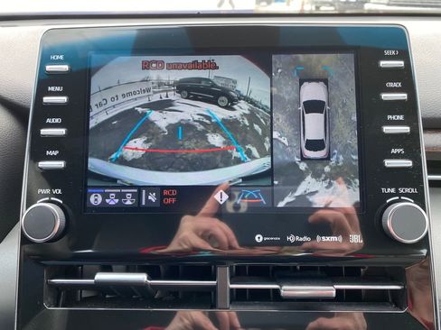 Used 2021 Toyota Avalon Limited image 30