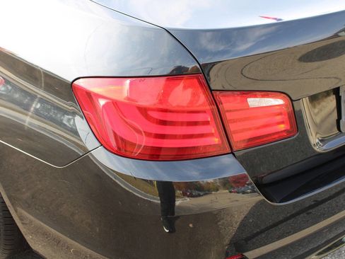 Used 2011 BMW 535i Sedan image 32