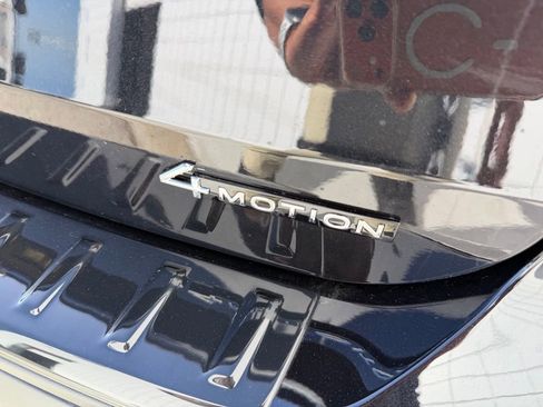 New 2026 Volkswagen Taos SEL AWD/4WD image 12