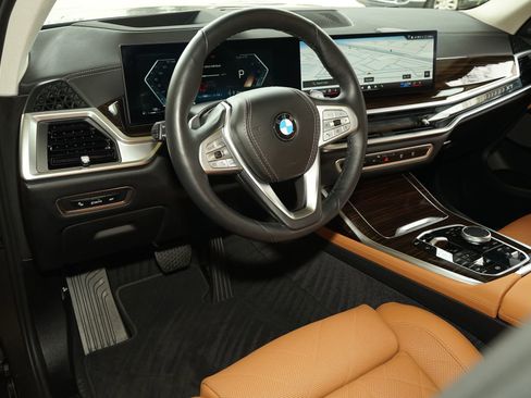 Used 2026 BMW X7 xDrive40i AWD/4WD image 7