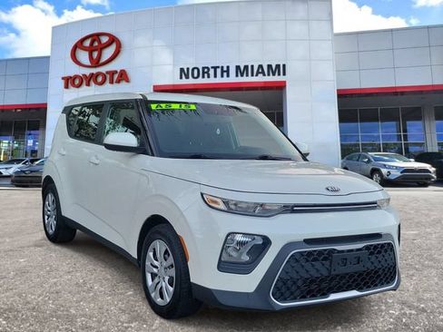 Used 2021 Kia Soul LX FWD image 1