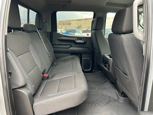 Used 2024 Chevrolet Silverado 1500 LT Trail Boss w/ Convenience Package II AWD/4WD image 19