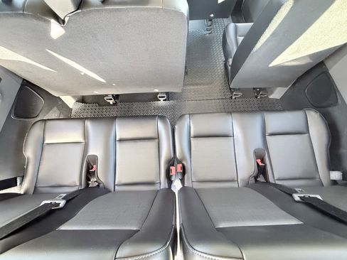 Used 2023 Ford Transit 350 XL image 24