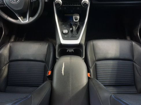 Used 2020 Toyota RAV4 XSE AWD/4WD image 30