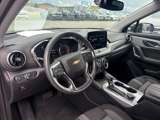 Used 2024 Chevrolet Blazer LT w/ Convenience Package FWD image 11