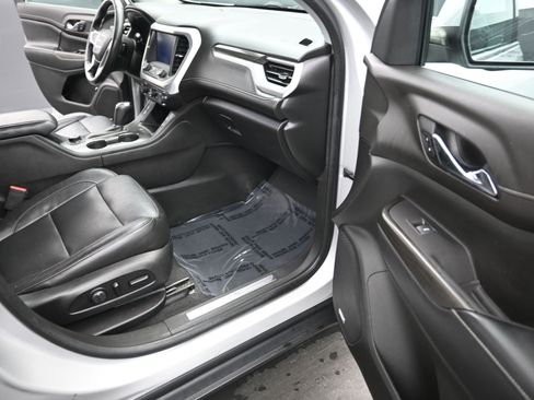 Used 2019 GMC Acadia SLT image 22