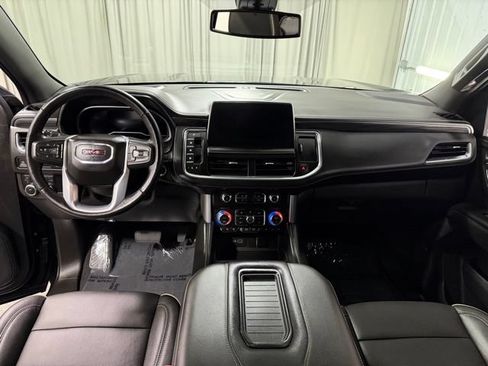 Used 2022 GMC Yukon SLT w/ SLT Luxury Package AWD/4WD image 15