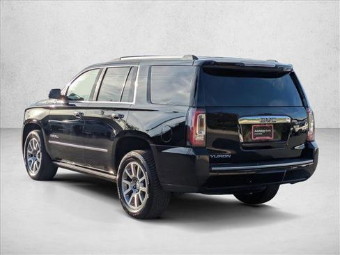 Used 2015 GMC Yukon Denali w/ Premium Package image 8