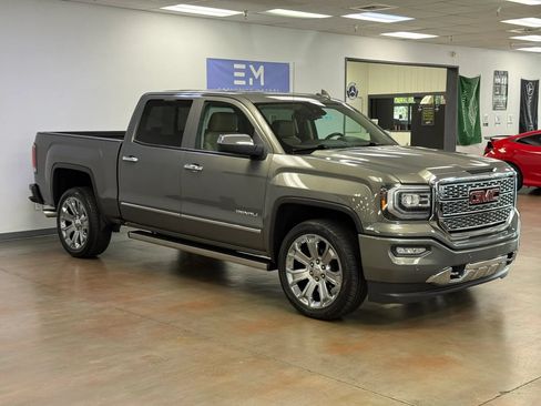 Used 2018 GMC Sierra 1500 Denali w/ Denali Ultimate Package AWD/4WD image 2
