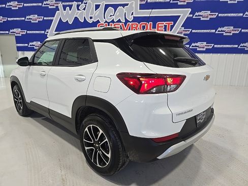 Used 2025 Chevrolet TrailBlazer LT image 6