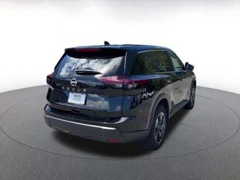 Used 2025 Nissan Rogue SV FWD image 11
