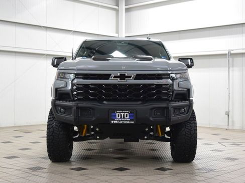 Used 2024 Chevrolet Silverado 1500 ZR2 w/ ZR2 Bison Edition AWD/4WD image 2