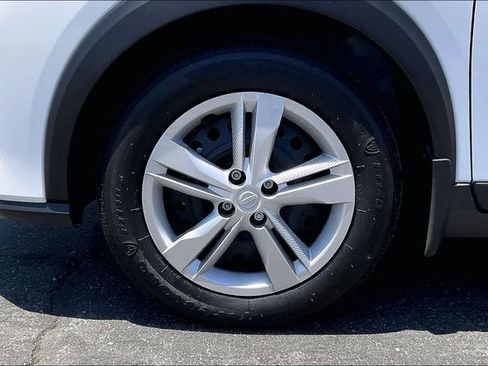 Used 2025 Nissan Kicks Play S FWD image 8