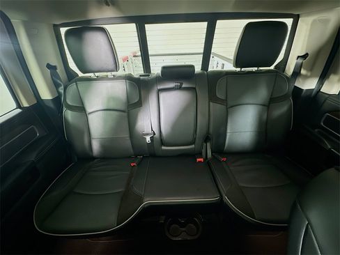 Used 2024 RAM 2500 Laramie image 13