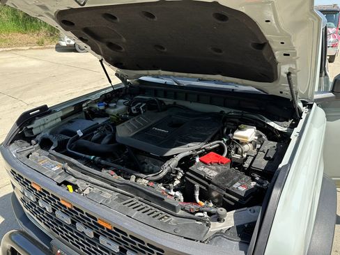 Used 2023 Ford Bronco Badlands AWD/4WD image 10