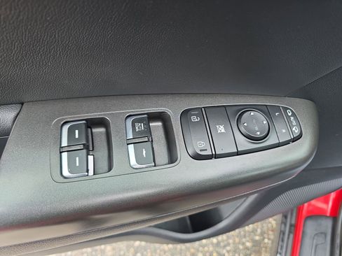 Used 2022 Kia Sportage Nightfall Edition image 28