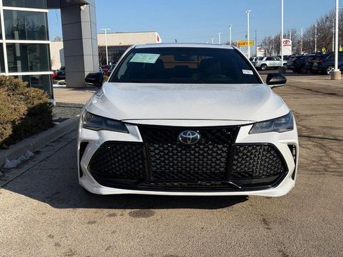 Used 2019 Toyota Avalon Touring w/ All Weather Liner Package image 8
