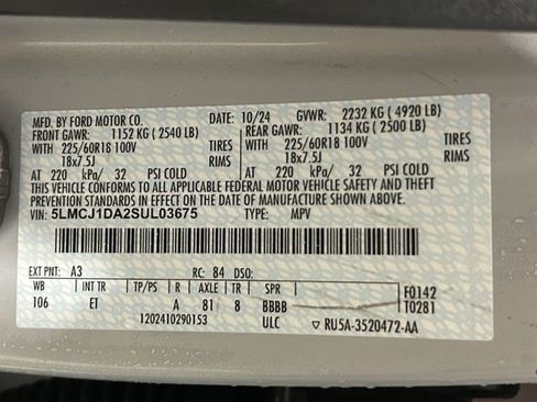 Used 2025 Lincoln Corsair AWD w/ Towing Package image 31
