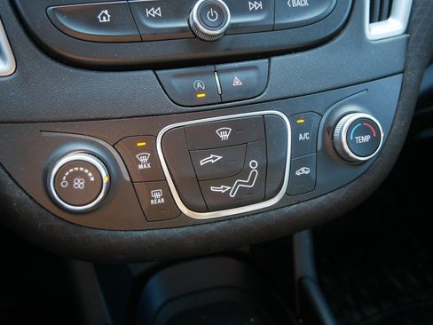 Used 2020 Chevrolet Malibu RS image 26