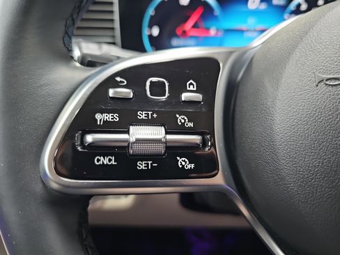 Certified 2022 Mercedes-Benz GLE 350 image 19
