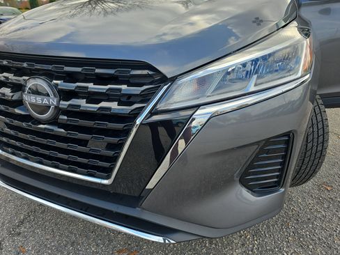 Used 2024 Nissan Kicks S image 30