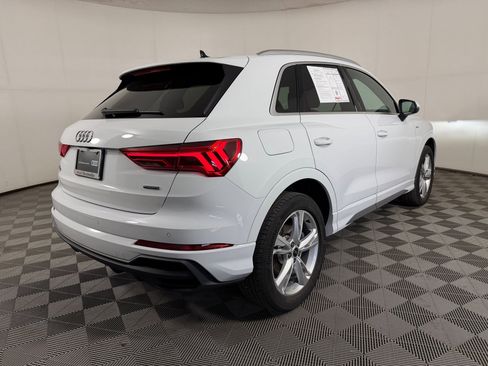 Used 2023 Audi Q3 2.0T Premium Plus w/ Premium Plus Package image 9
