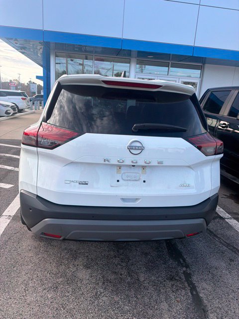 Used 2023 Nissan Rogue S AWD/4WD image 6