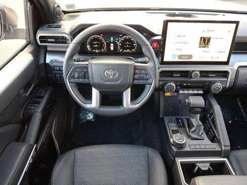 Certified 2025 Toyota 4Runner TRD Off-Road Premium image 23