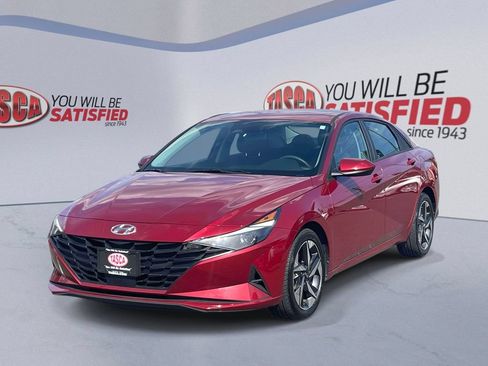 Used 2023 Hyundai Elantra SEL w/ Convenience Package FWD image 4
