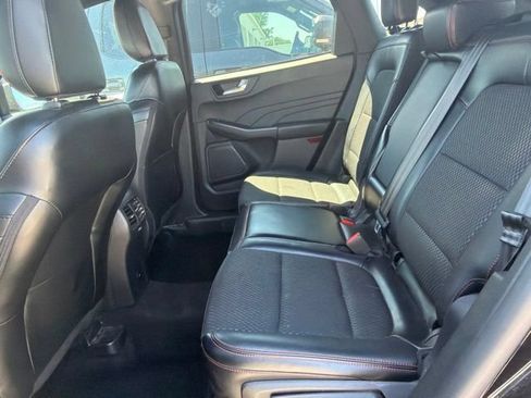 Used 2024 Ford Escape ST-Line w/ Tech Pack #1 AWD/4WD image 6