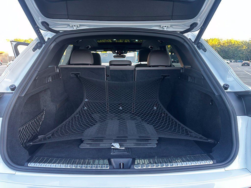 Used 2025 Audi Q5 Premium w/ Convenience Package AWD/4WD image 22