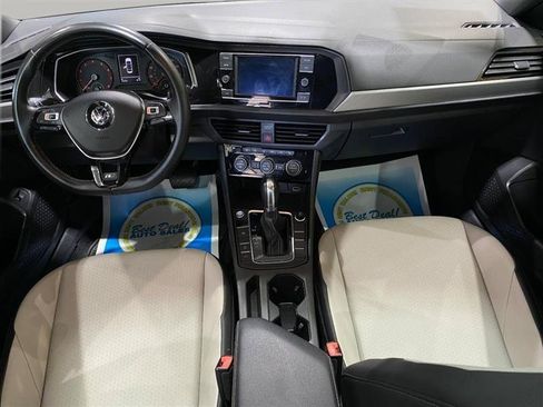 Used 2019 Volkswagen Jetta R-Line FWD image 21