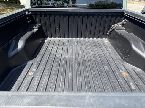 Used 2022 Toyota Tacoma TRD Off-Road RWD image 7