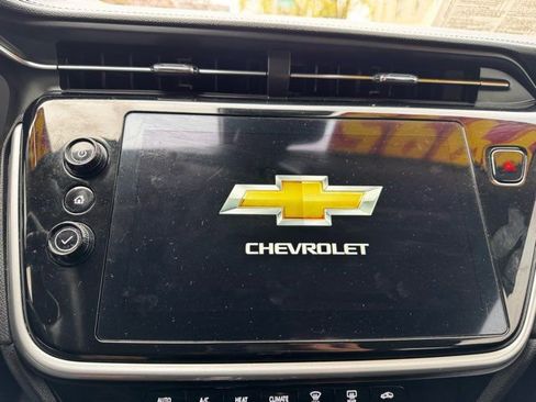 Used 2023 Chevrolet Bolt EUV LT image 13