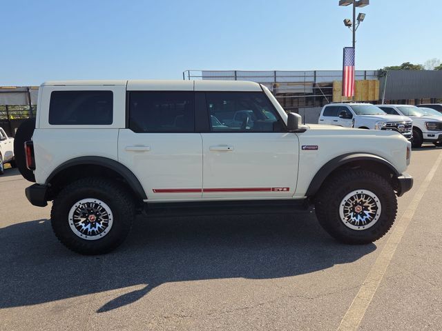 Used 2026 Ford Bronco Outer Banks w/ Sasquatch Package AWD/4WD image 2