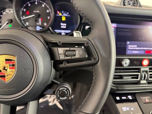 Certified 2026 Porsche Macan Turbo AWD/4WD image 29